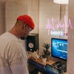 How to Answer "Tell Me About Yourself" Without Sounding Scripted (2025 Edition)