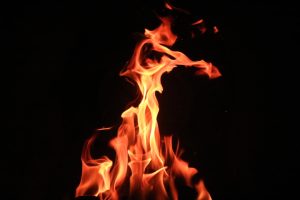 Flame-Kissed Feasts: Open-Fire Cooking Makes a Comeback